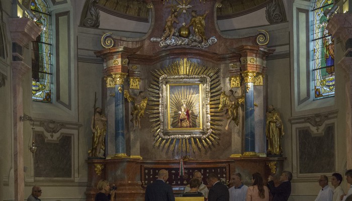 ELSŐSZOMBAT, július 1.