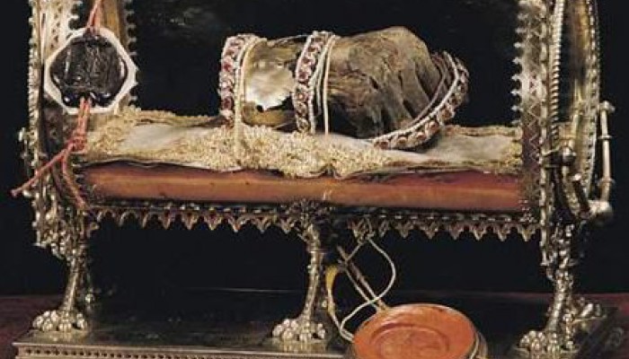 Kegyhelyünkön fogadhatjuk a Szent Jobbot