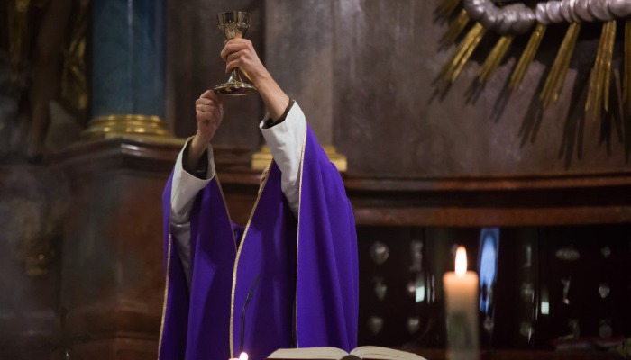 HIRDETÉS  Évközi VIII. vasárnap, 2025. március 2.