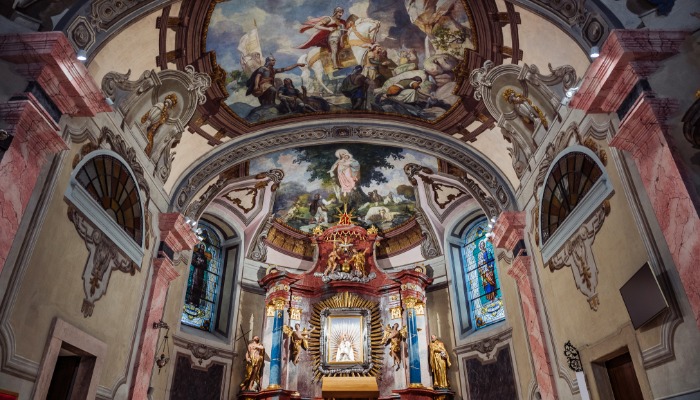 Fájdalmas anya búcsú 2024