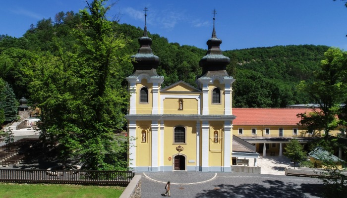  HIRDETÉS    Húsvét V. vasárnapja, 2025. május 18.